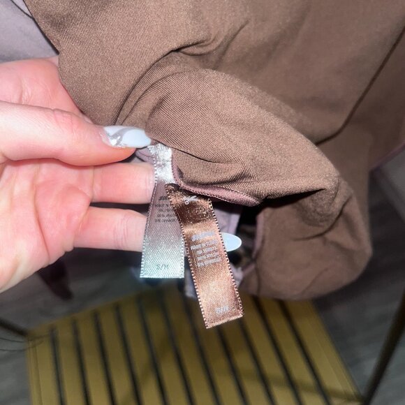 SKIMS 3 Piece Turtle Mock Neck Bodysuits - Picture 4 of 6